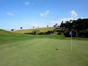 Kauri Cliffs 10th Back